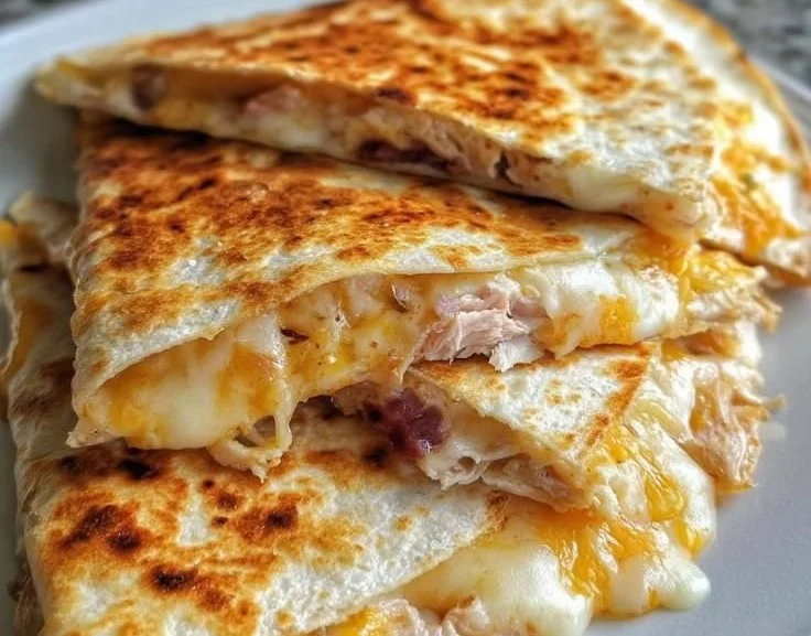 Delicious 15-minute leftover turkey quesadillas with melted cheese