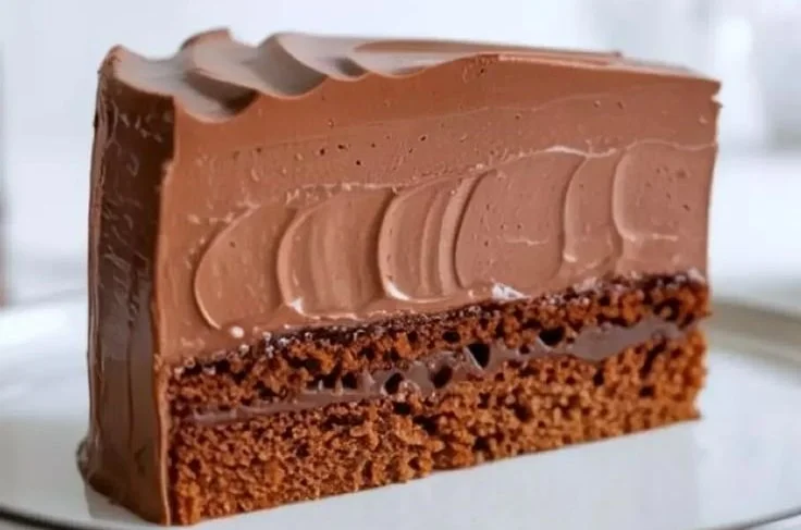 Delicious chocolate mousse cake filling recipe for rich desserts