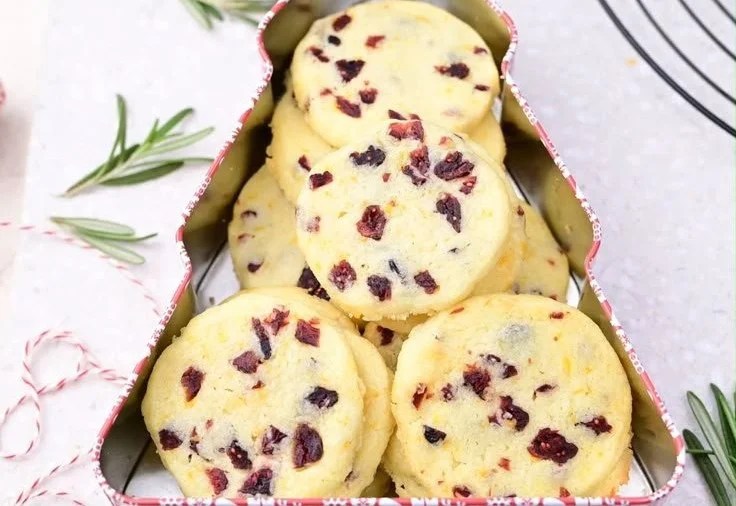 Freshly baked Cranberry Shortbread Cookies with a touch of holiday spirit.