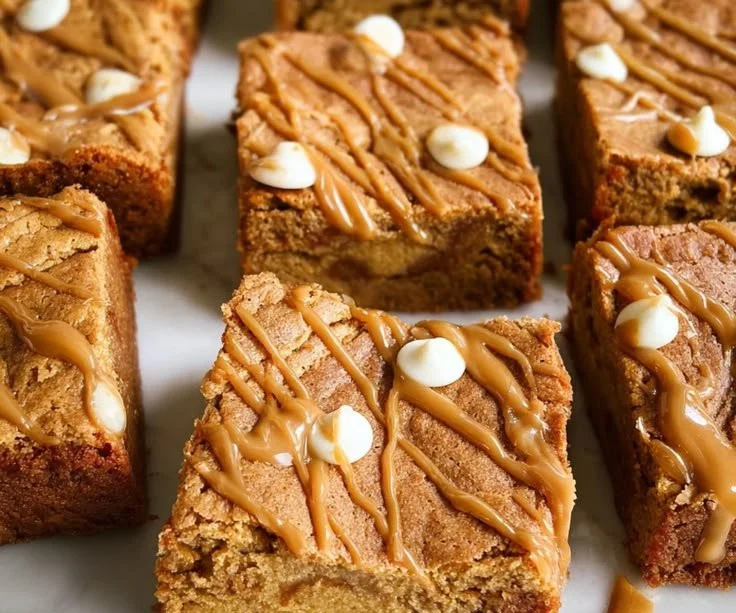 Delicious Biscoff Blondies with cookie butter topping