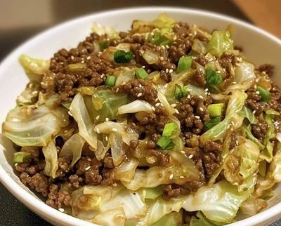 Low-Carb Mongolian Ground Beef and Cabbage dish served in a plate